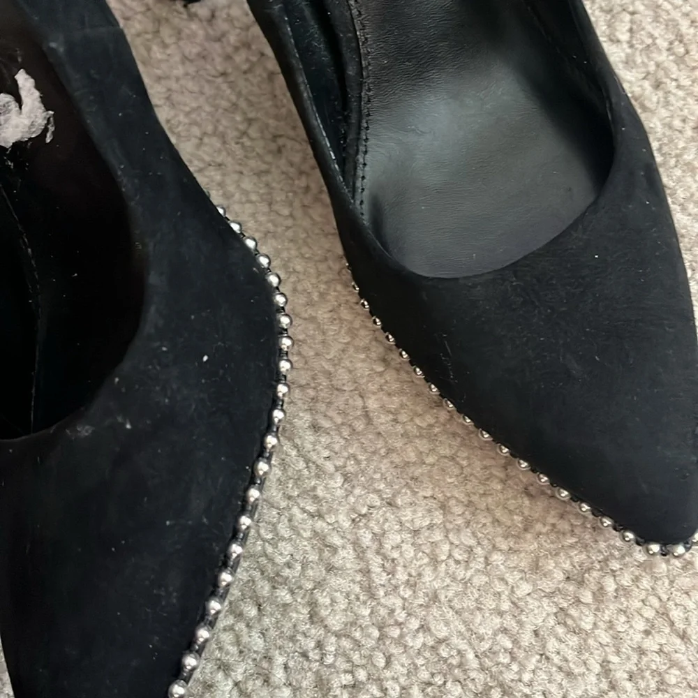 “Steve Madden: Pointed Toe Pumps size 6”